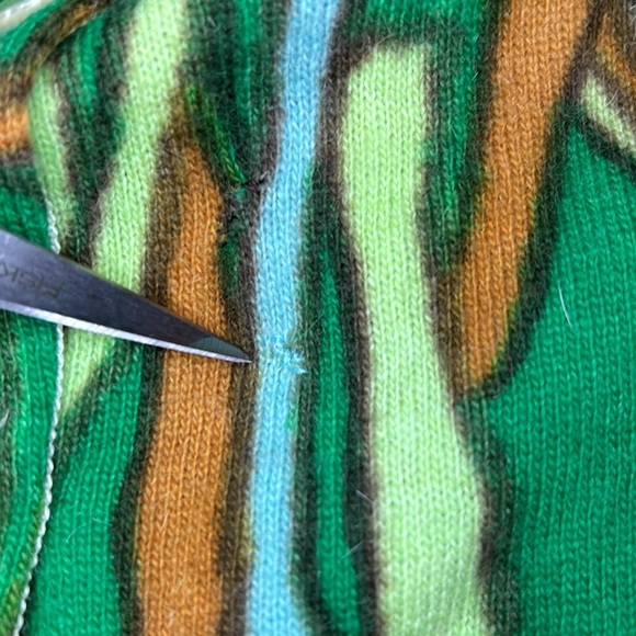 Vintage Darlene MINKLAM Hand Screen Print Bombshell Cardigan 38 - Picture 6 of 8